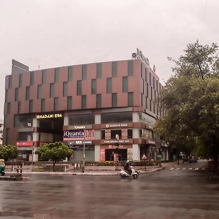Zip By Spree Hotels Сурат Екстер'єр фото