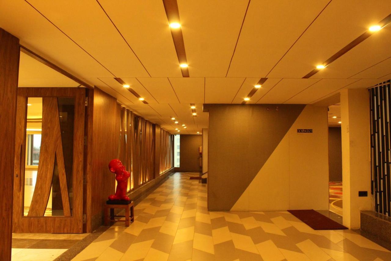 Zip By Spree Hotels Сурат Екстер'єр фото