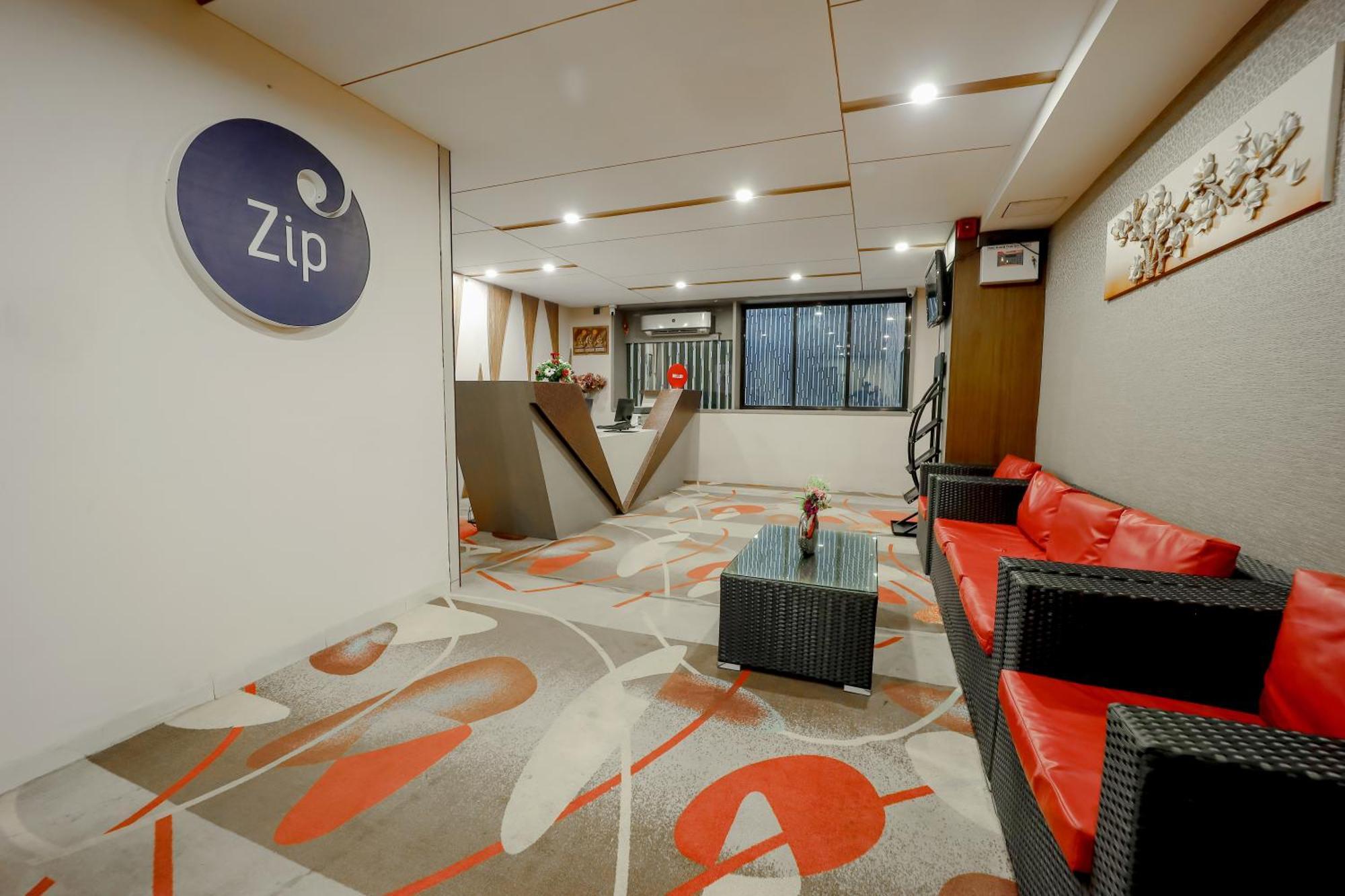Zip By Spree Hotels Сурат Екстер'єр фото
